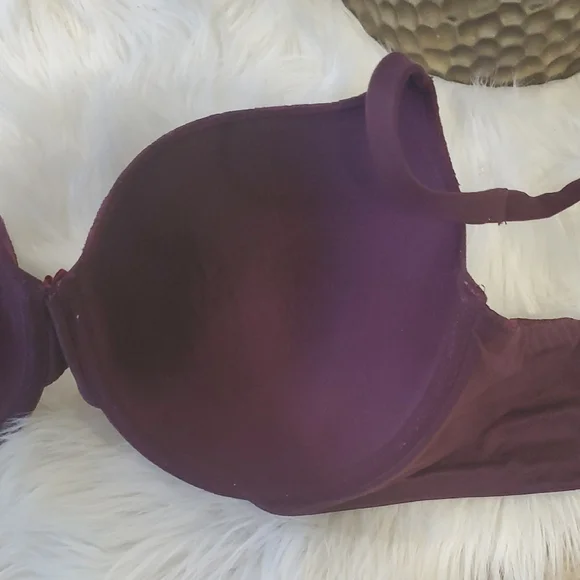 Victoria's Secret Deep Purple Lace Bra - Picture 9 of 14